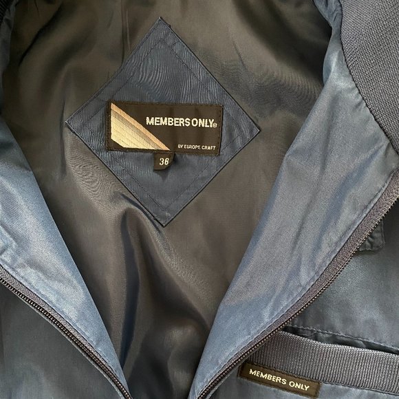 Vintage Navy Members Only Bomber Jacket - Picture 3 of 6